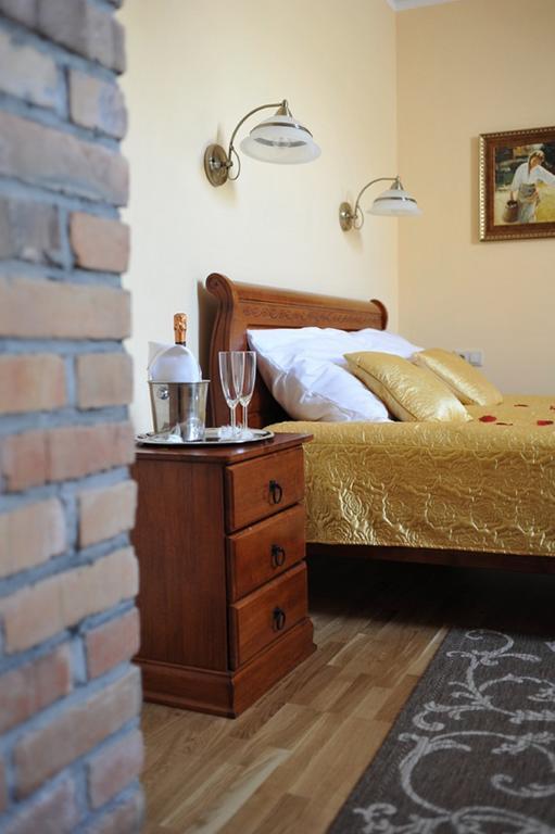 Gosc W Dom Hotel Zbąszynek Habitación foto